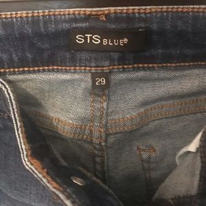 ankle jeans frayed bottom